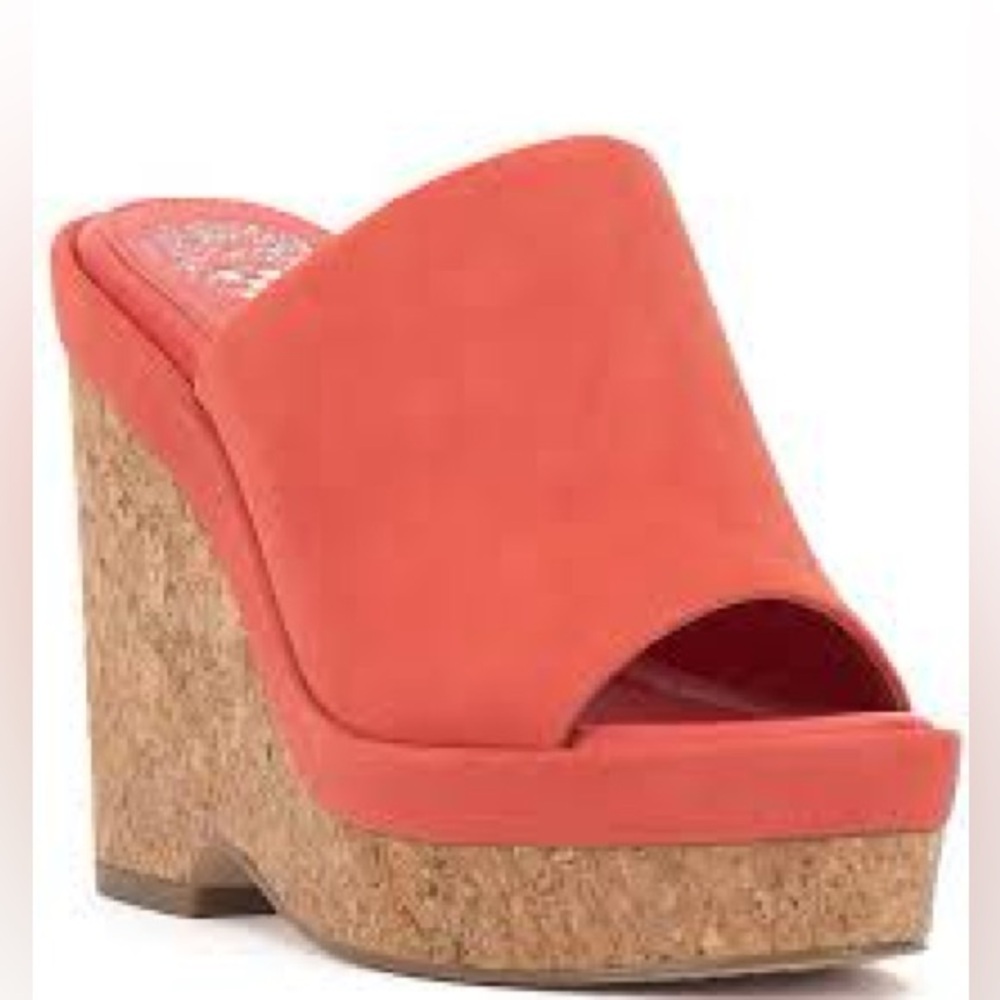 Vince Camuto
Danvy Suede Wedge Sandals